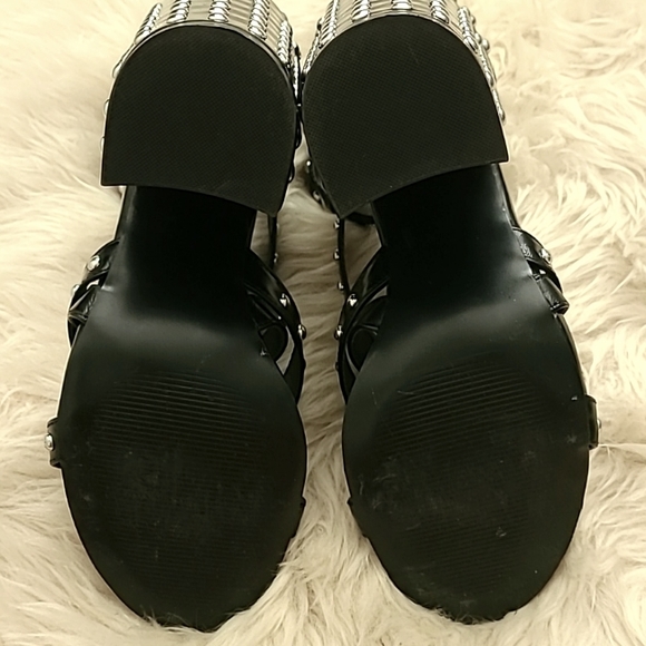 Steve Madden Fara S Black Studded Heels - Picture 9 of 16